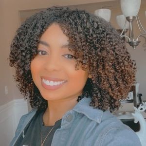 Meet your Posher, Cydney